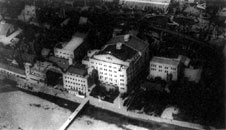 Takarazuka Grand Theater in the early Showa period